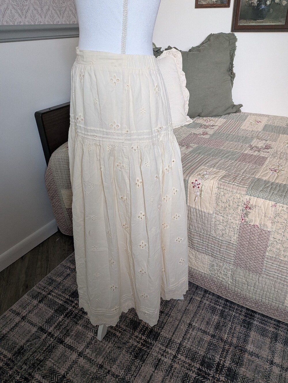 Blonde Robin 100% Cotton Eyelet Embroidered Midi Skirt Ivory Cottagecore Boho M - Picture 3 of 11